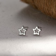 Shiny 925 Sterling Silver Cute Small Open Star Plain Stud Earrings Women Gift UK