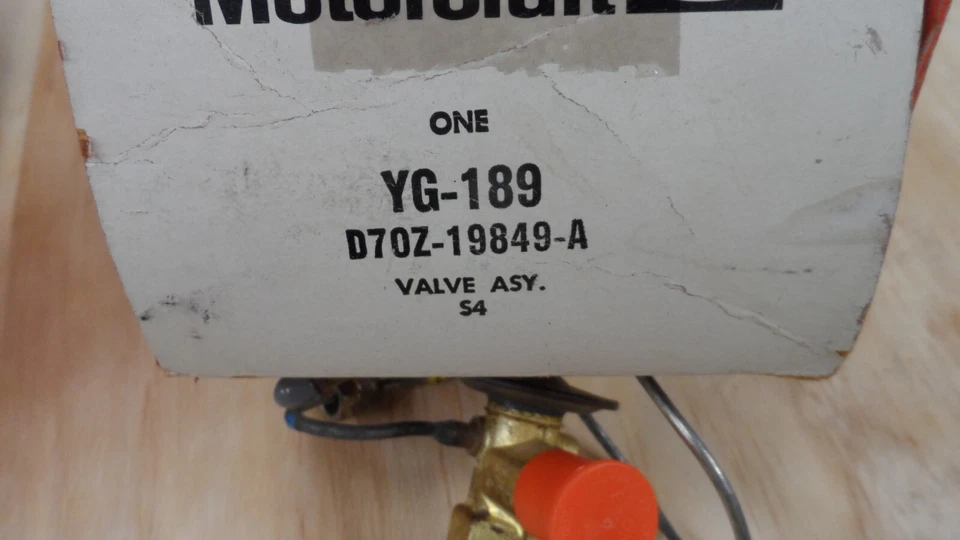 NOS 1977 至 1979 年福特 Thunderbird Cougar 交流电膨胀阀 D7OZ-19849A — 第 2/2 张图片