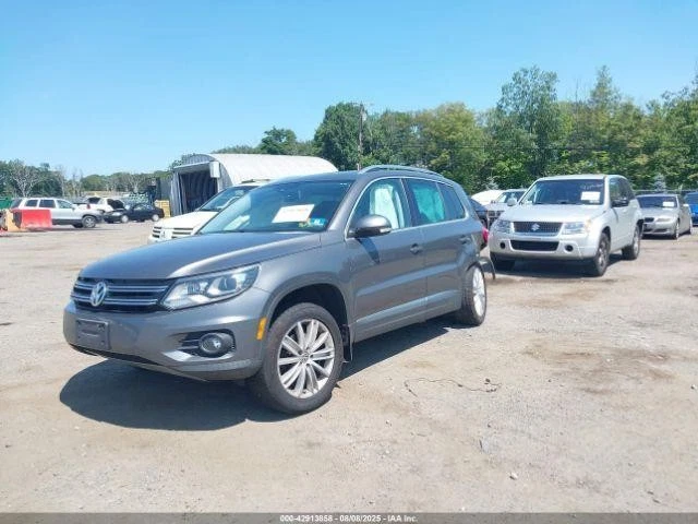 Caixa de luvas usada serve: 2016 Volkswagen Tiguan grau A - Imagem 4 de 4