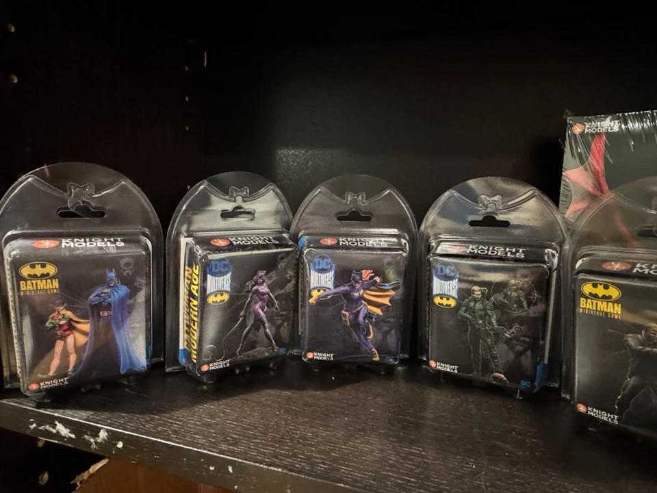 Knight Models Batman Miniatures Game Lot Over 24 miniatures Goliath Clown Party - Image 3 of 4