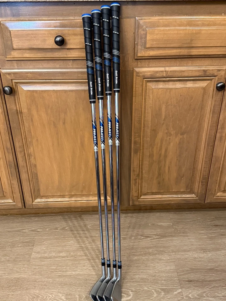 Hojas forjadas en Z Srixon 7-PW Foto 2 de 4