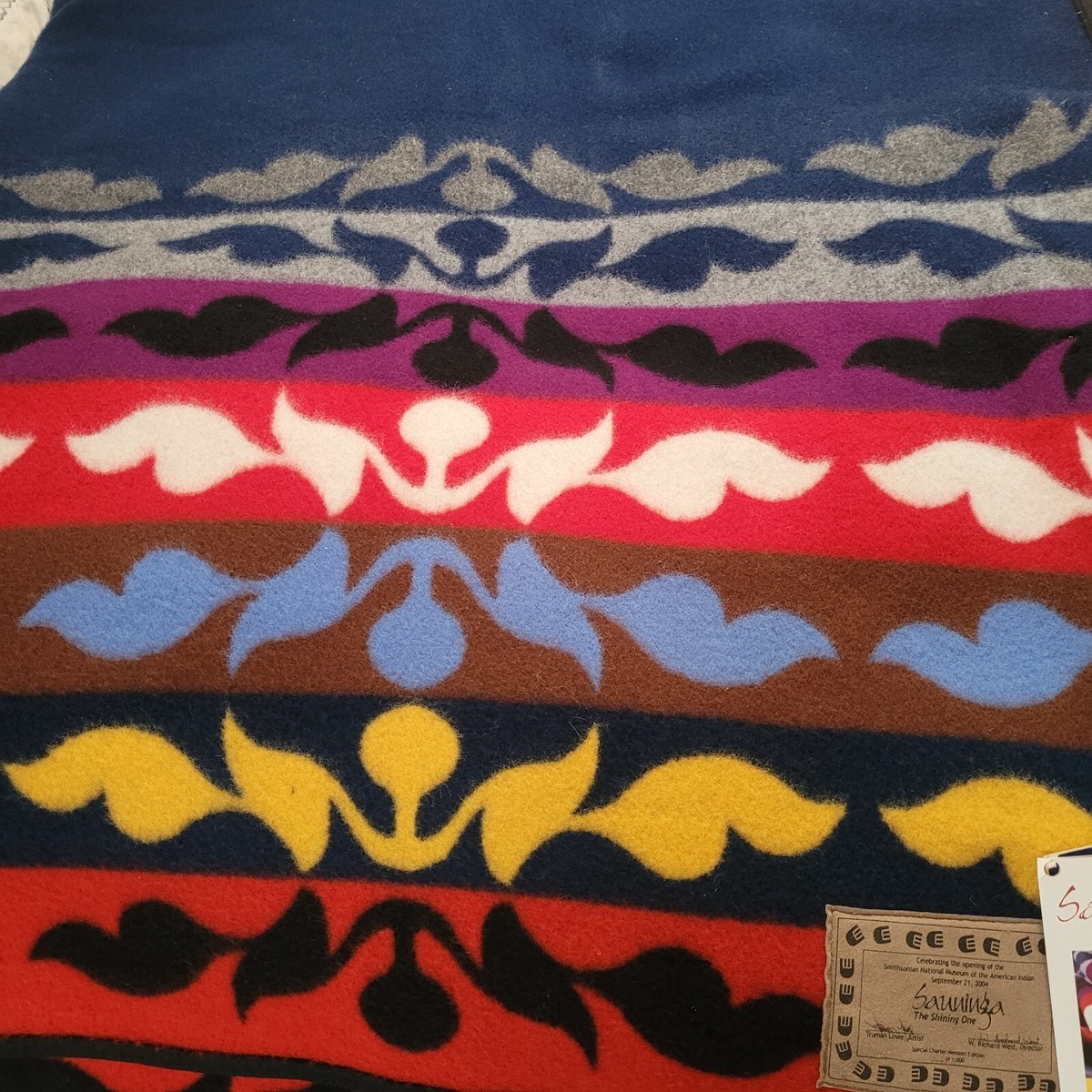 Pendleton Sauninga Shining One Smithsonian Robe Beaver State Wool