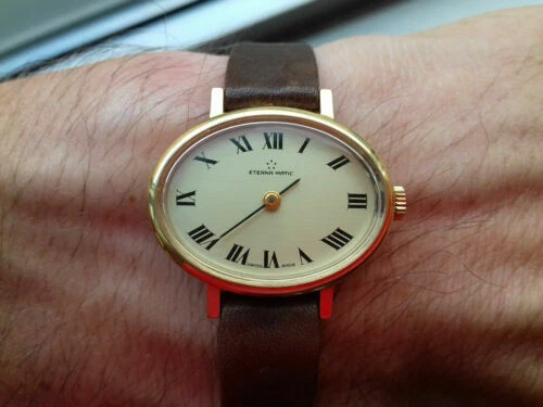 Bracelet montre en cuir pas cher véritable autruche mat brun-camel