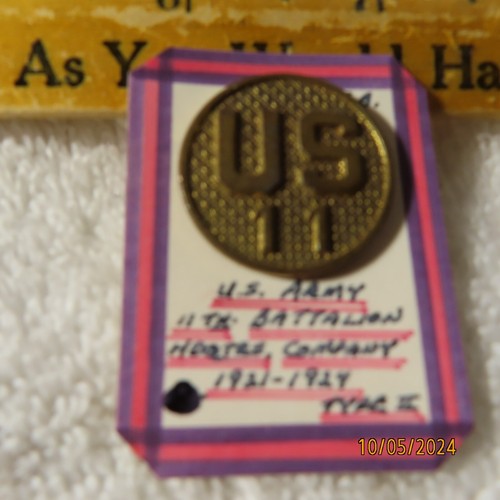 Vintage 1920s United States Army Headquarters Co 11th Battalion Screw