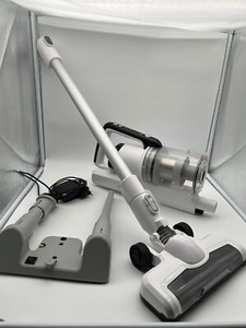 Amazon Basics Akku-Staubsauger 2-in-1, 150W, 40 Min, kabellos, weiß/schwarz