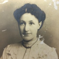 Sweet Late Victorian Girl Antique Photo Cabinet Card Simple Beauty Young Woman