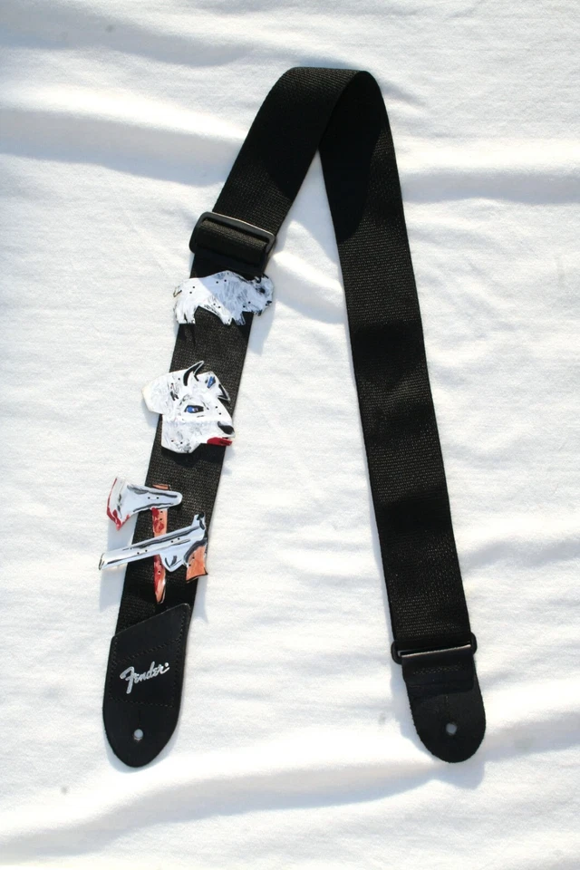 CORREA DE GUITARRA PICASSO BUFFALO GUARDABARROS HECHO A MANO BISONTE BLANCO por Jr CHARLIE FAST BASS Foto 2 de 4