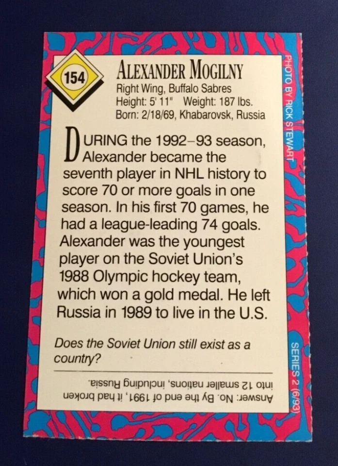 1993 Sports Illustrated For Kids # 154 ALEXANDER MOGILNY Buffalo Sabres SERIES 2 - Image 2 of 2
