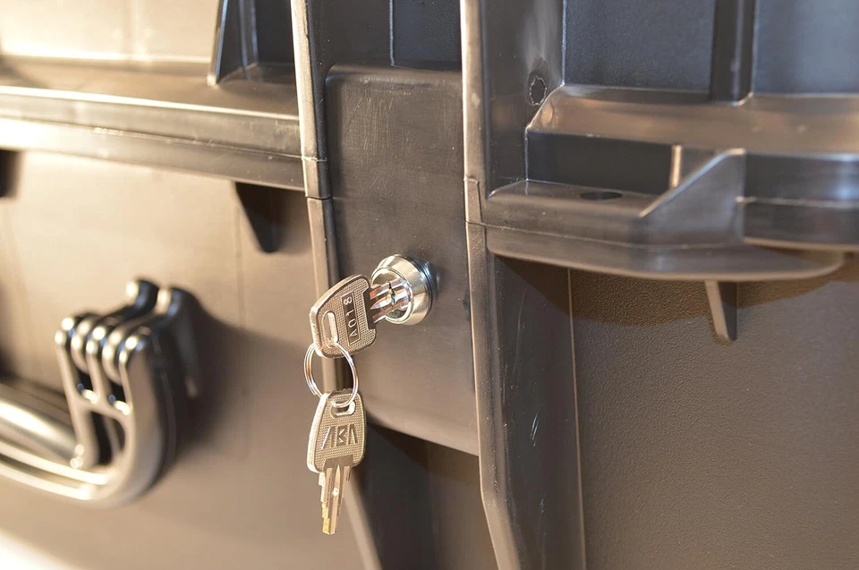 Quick Fire QF920RBKL Rolling Pistol Case Watertight w/ Locks: LARGE CAPACITY - Image 4 of 4