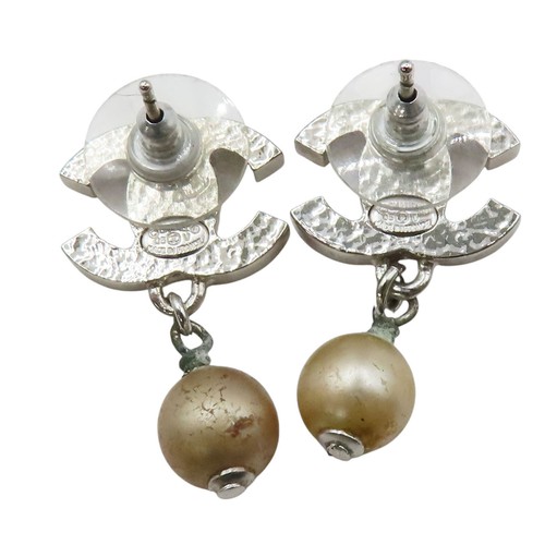 CHANEL Coco Mark Pearl Earrings Silver Plated - Picture 2 of 9