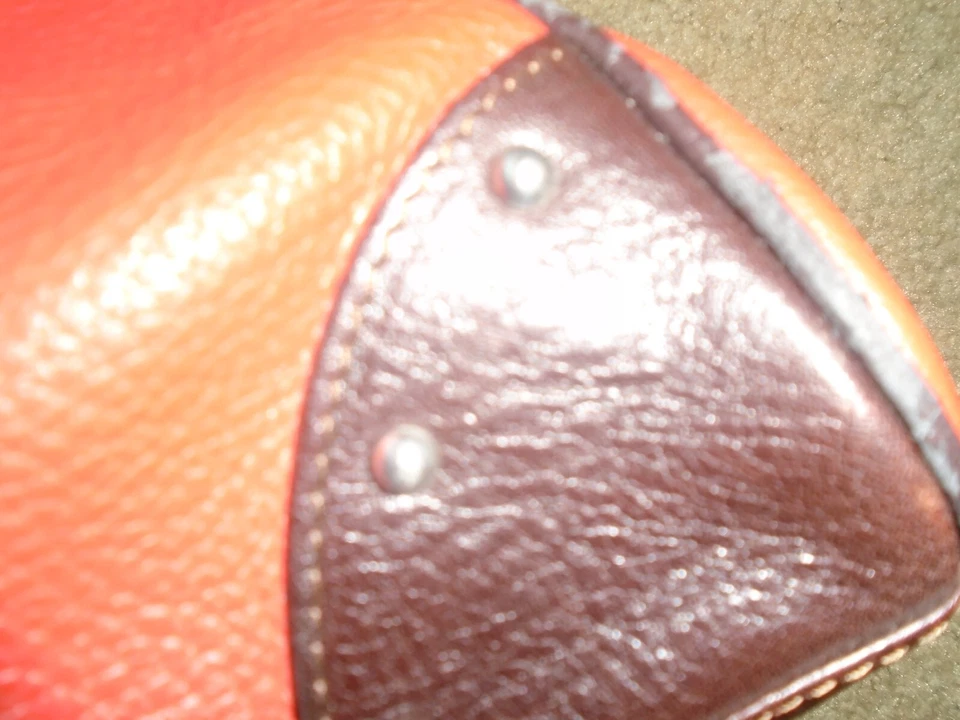 Bolso de Mano Valentina Marrón y Naranja Cuero Guijarro Óxido Grande LapTop 15 X 10.5 Foto 3 de 4