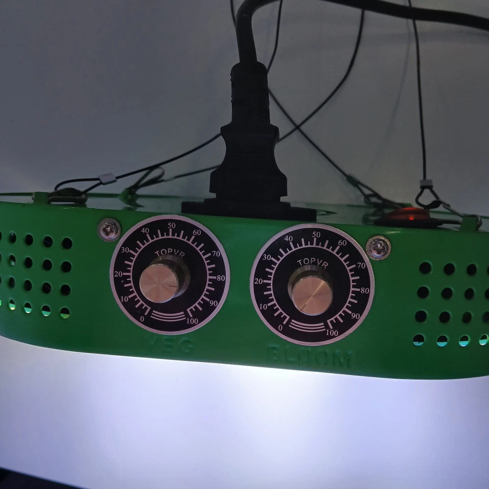 oa ofas10 1100w COB Led Grow Light Full Spectrum with Veg&Bloom - Image 3 of 4