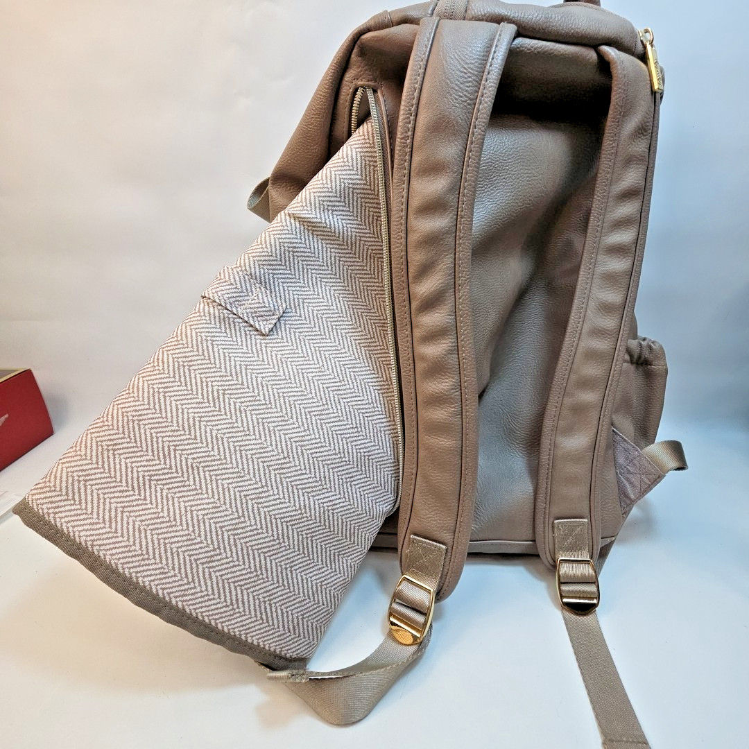 Itzy Ritzy Boss Backpack Diaper Bag Mocha Brown Cream 