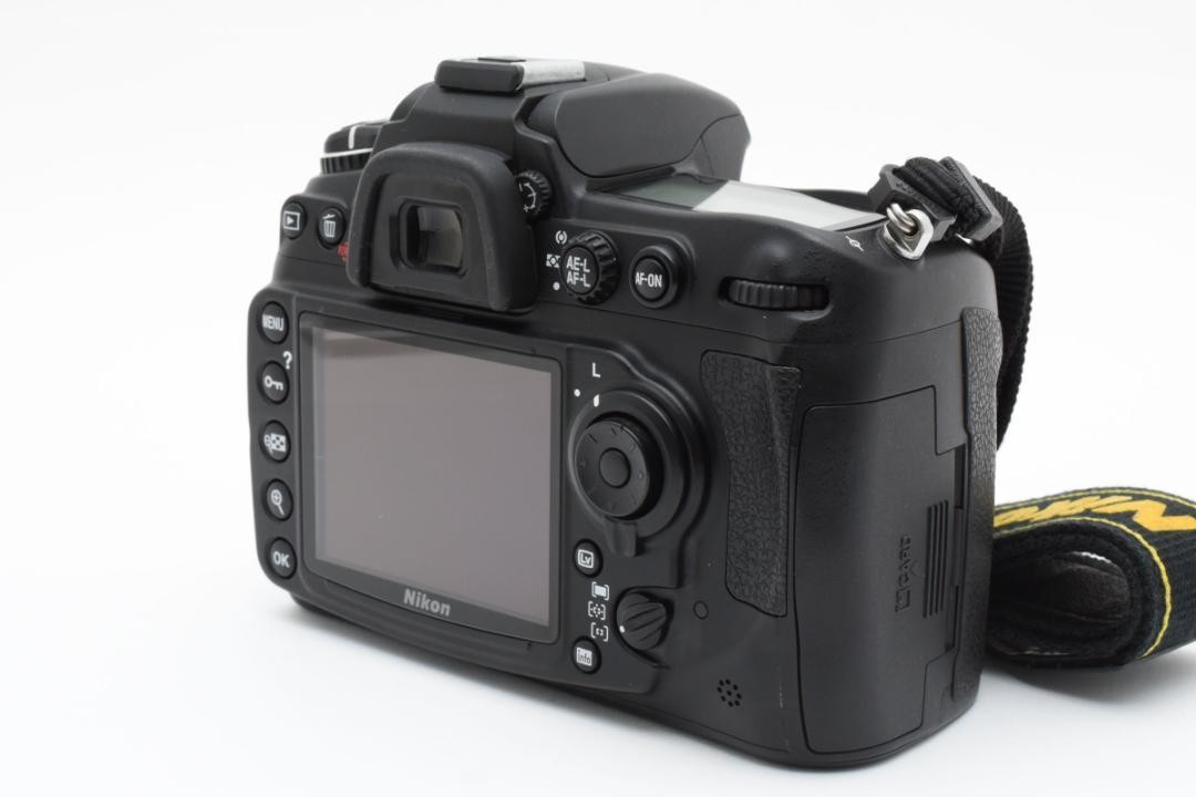 ★撮影枚数582枚・美品★Nikon ニコン D300s ボディ #18952 ☆撮影枚数582枚・美品☆Nikon ニコン D300s ボディ #18952