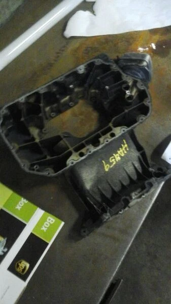 Cacerola de aceite superior Volkswagen Passat 98-05 2,8 litros Foto 4 de 4