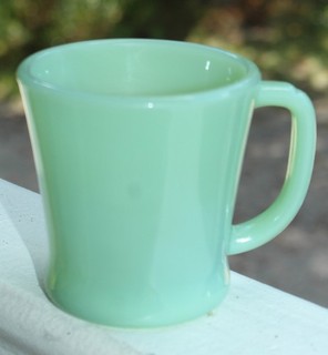 Vintage FIRE KING D Handle JADEITE Coffee Mug