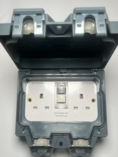 Schneider outside Weather Proof Double Plug socket with 30mA RCD protection IP66