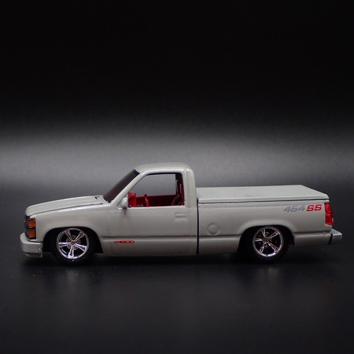 Camioneta 1991 91 Chevy Chevrolet C1500 SS 454 Modelo A Escala 1:64 Diecast - Imagen 2 de 7