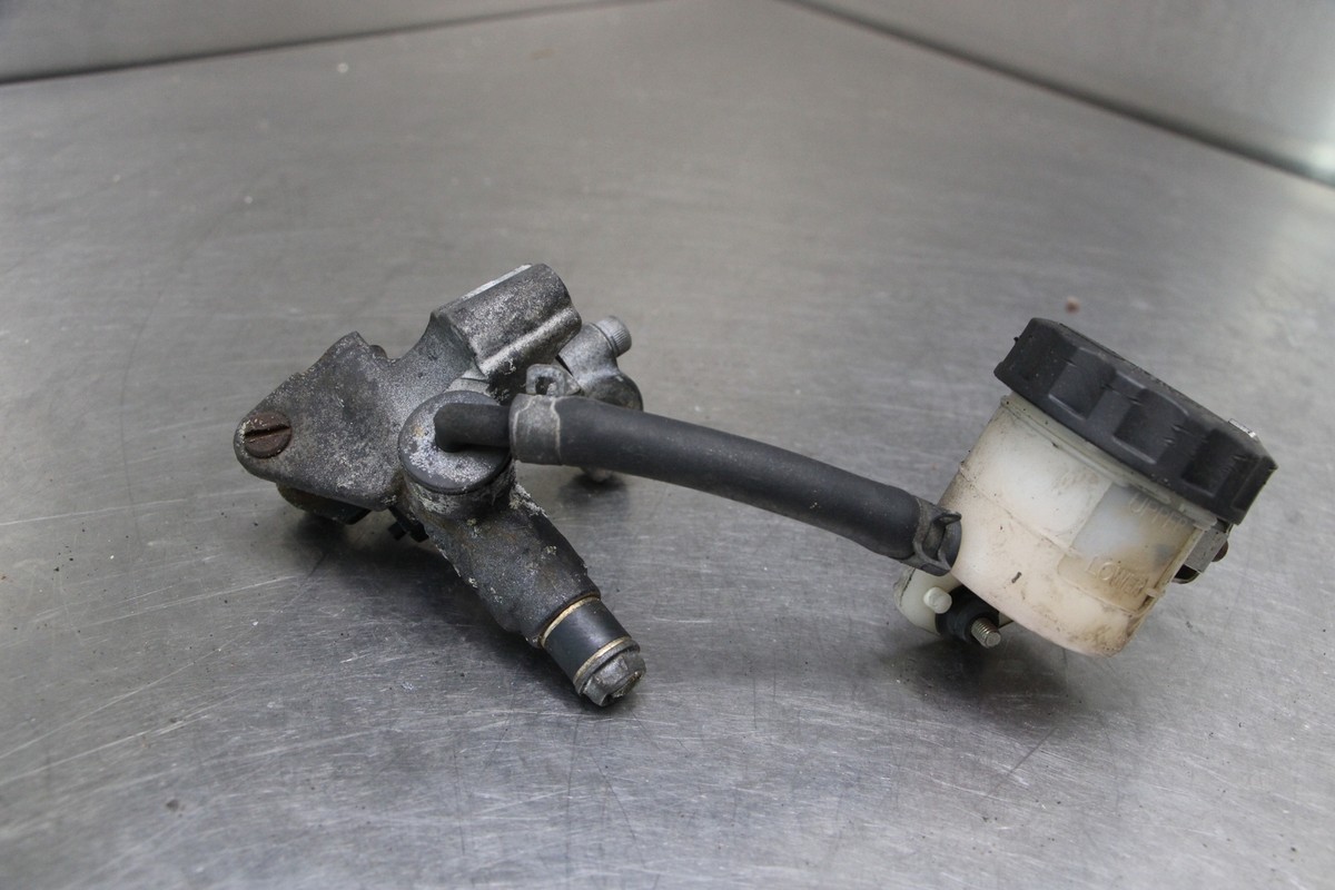 さっきーページ 98-99 KAWASAKI NINJA ZX9R Front Brake Master Cylinder
