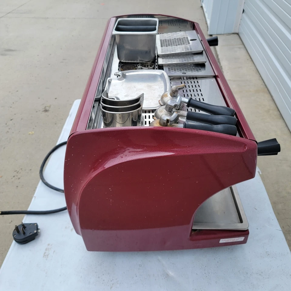 Astoria SAE 3N 3 Grupo Cafetera Espresso Sin Probar 230v con Accesorios Foto 4 de 4