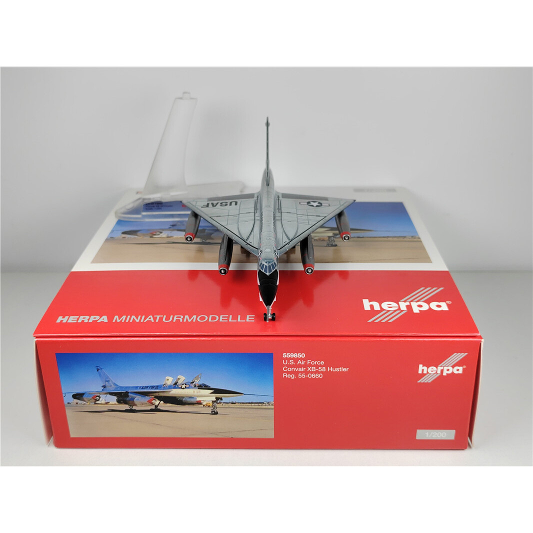 航空機・ヘリコプター HERPA 1/200 Convair XB-58 Hustler HERPA 1/200 Convair XB-58 Hustler - メルカリ