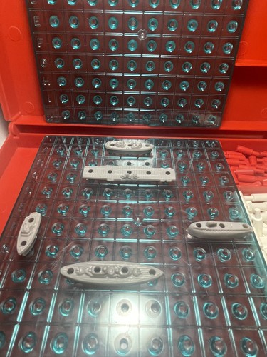 Vintage 1971 Battleship Board Game #4730 Milton Bradley with all original pieces - Picture 7 of 14
