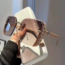 Luxury Fashion Oversized Square Sunglasses Women Outdoor Shades Glasses