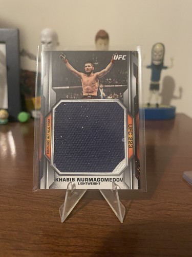 2020 Topps UFC Knockout Jumbo Fight Mat Relic /135 Khabib Nurmagomedov #JFMR-KN