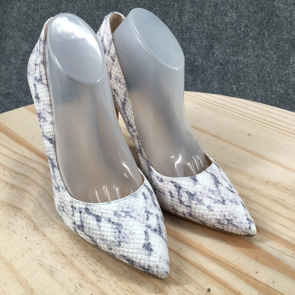 Zapatos de tacón White House Black Market para mujer 5 M Olivia serpiente en relieve blancos Foto 3 de 4