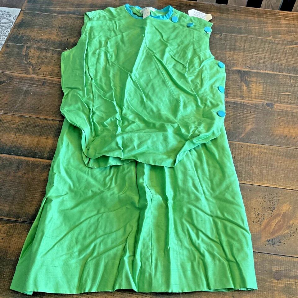 Vintage década de 1960?  Blusa e saia Phil Rose of California verde brilhante sem mangas - Imagem 3 de 4