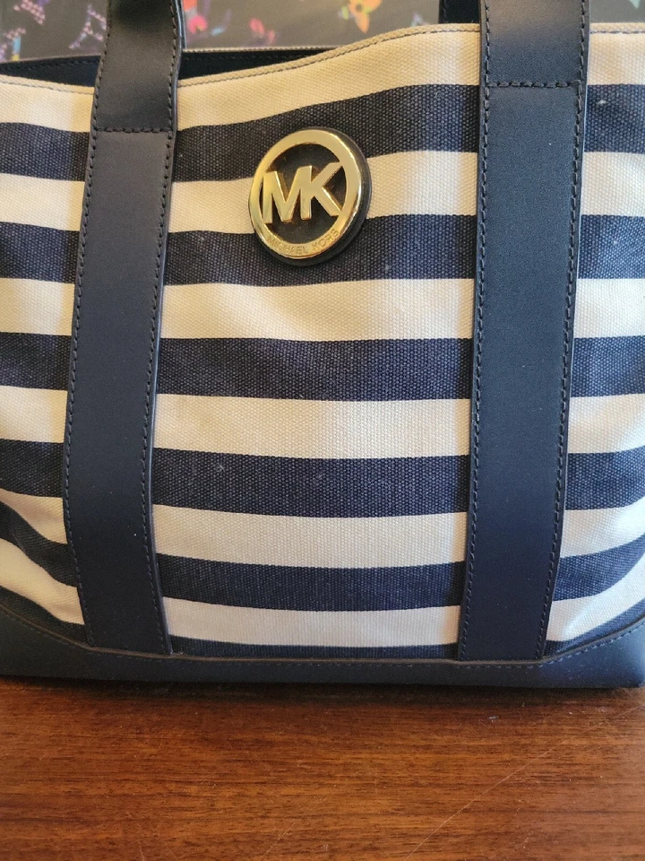 BOLSO DE HOMBRO MICHAEL KORS FULTON CANVAS STRIPED MED TOTE BOLSO DE HOMBRO AZUL MARINO AUTÉNTICO Foto 3 de 4