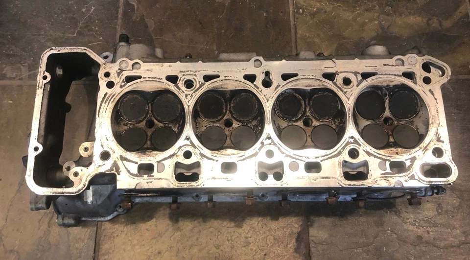 BMW M3 2007-2012 culata motor derecho, 11127838137, 7838137, 7838140, OEM Foto 2 de 4