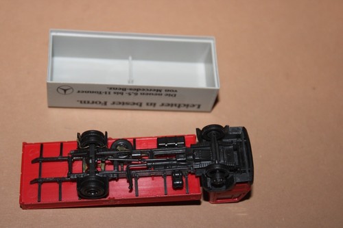 Herpa 1:87 LKW MB Pr PL Leichter in bester Form Mercedes-Benz - Bild 6 von 6