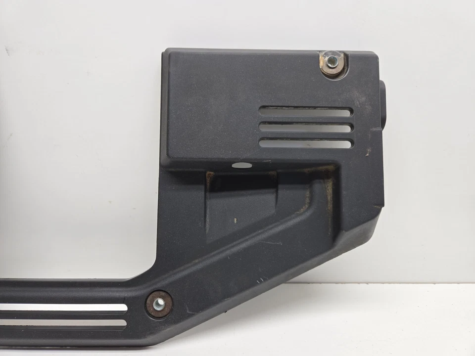 2013-2018 Dodge Ram 2500 3500 6.7L EGR ENGINE COVER TRIM PANEL - Изображение 2 из 4