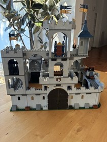 LEGO Castle: King's Castle Siege--7094 (incomplete) + 7093 Parts