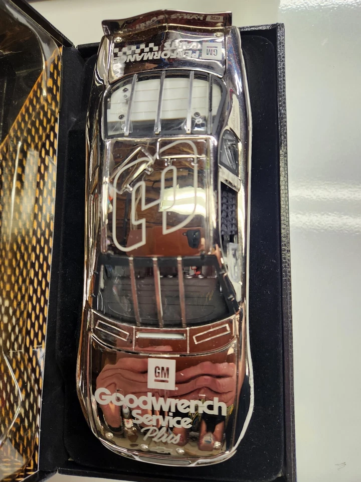 Chevrolet MC Elite 2000 cromo 75ª victoria Dale Earnhardt #3 GM Goodwrench Atlanta Foto 3 de 4