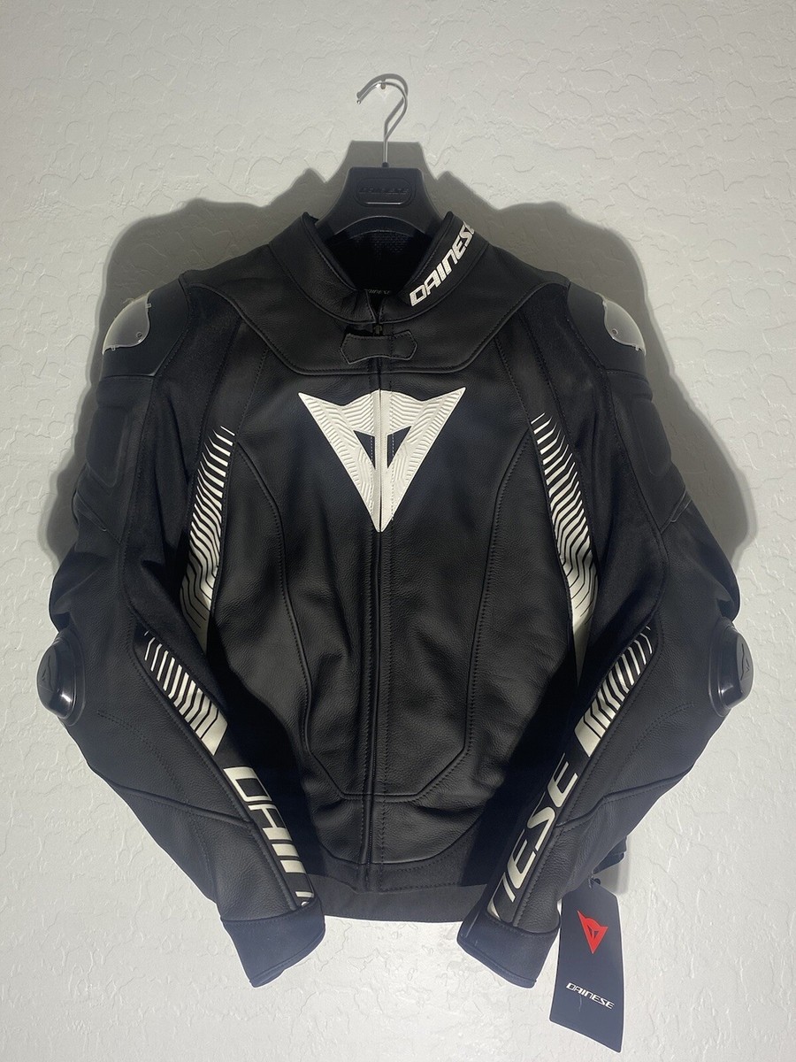 バイクウェア・装備 DAINESE super speed 4 leather jacket Buy Dainese Super Speed 4 Leather Jacket 50G + Free Shipping