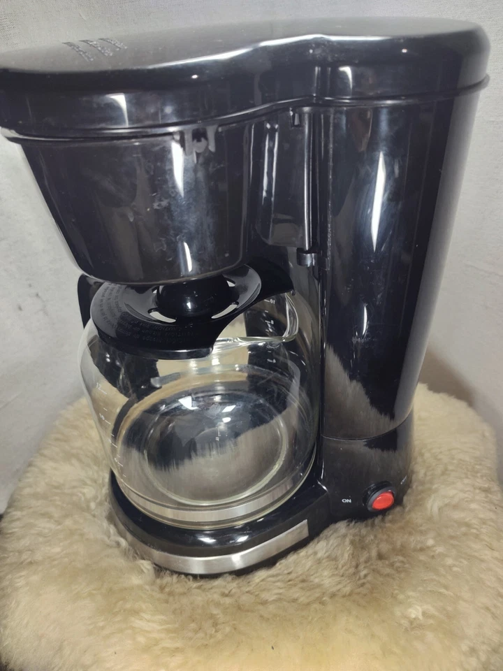 CAFETERA TOASTMASTER 12 TAZAS MODELO TM-121CM NEGRA - BUEN ESTADO. Foto 3 de 4