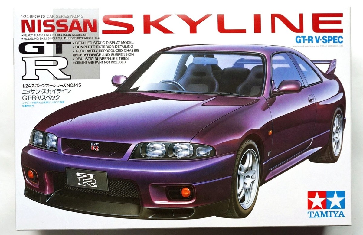 TAMIYA 1/24 Nissan Skyline GT-R V-spec (R33) sports car