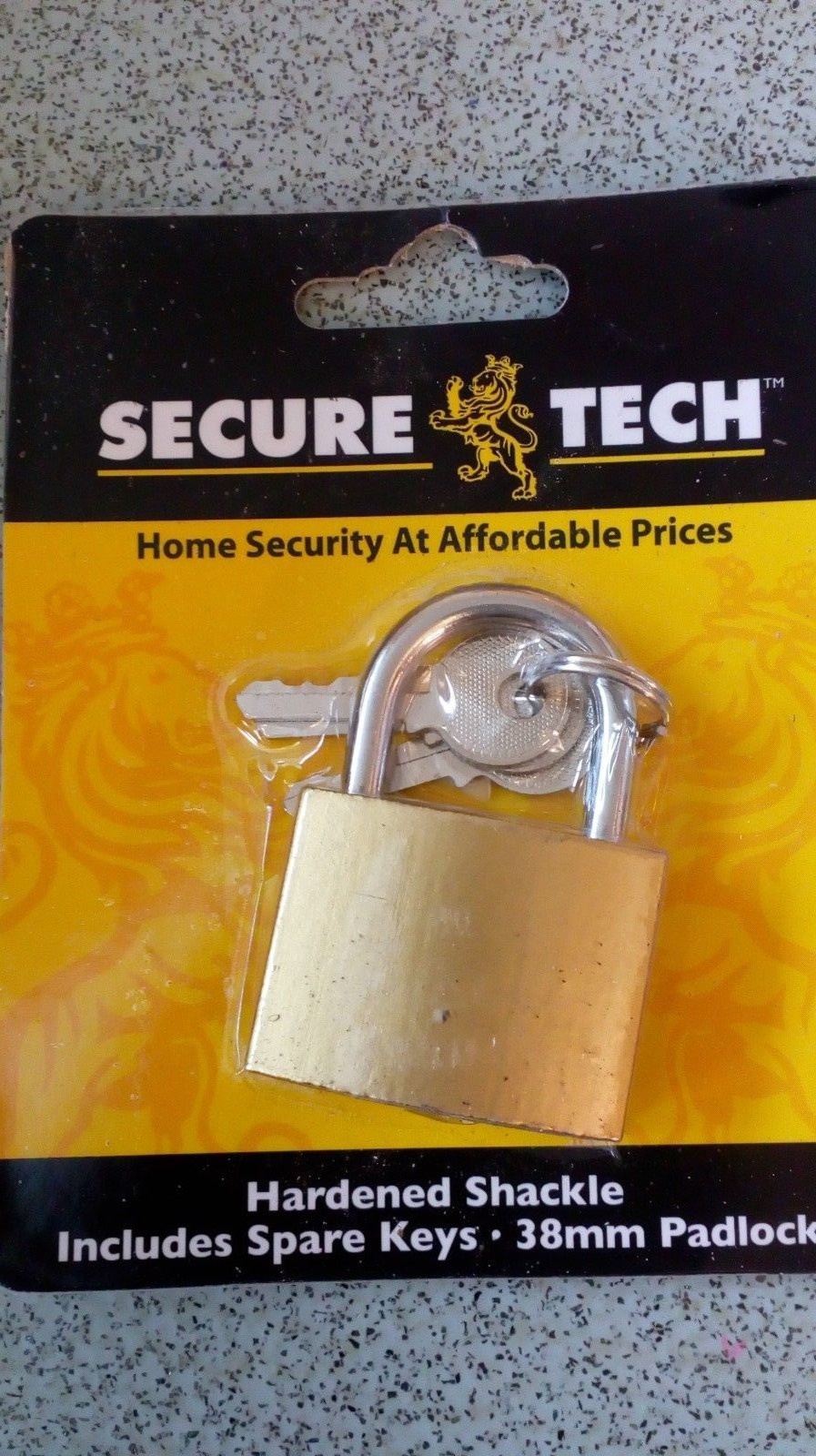 Padlock. 38mm hardened shackle. with spare keys. Secure tech. Home security