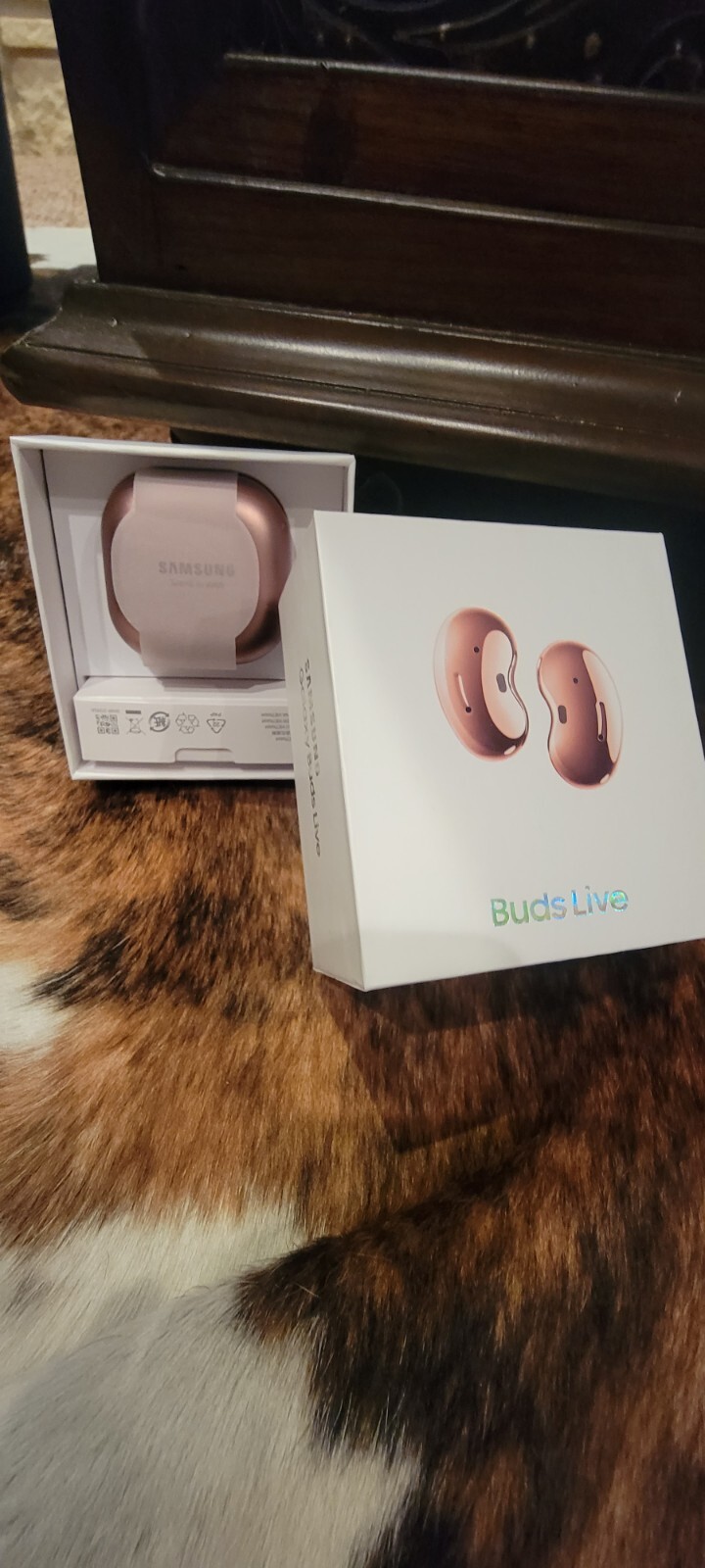 Samsung Galaxy Buds Live Wireless Bluetooth Earbuds-Mystic Bronze NEW MSRP $150