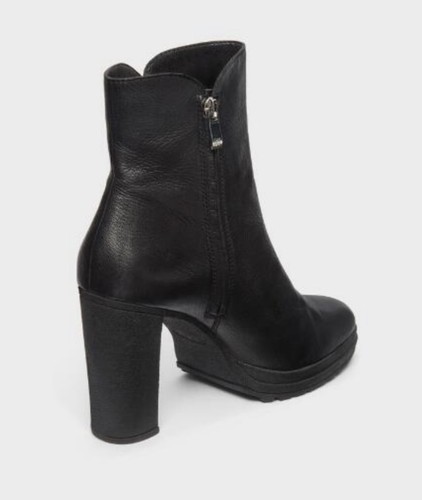 tessi lug sole platform booties