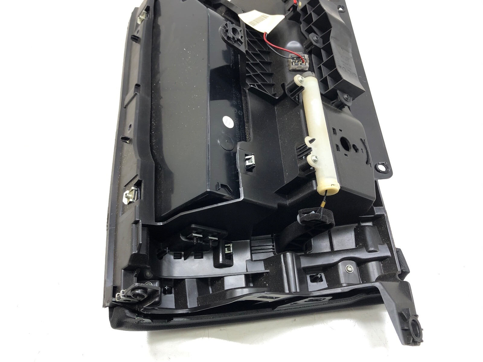 2014-2017 MASERATI GHIBLI GLOVE BOX ASSEMBLY OEM.