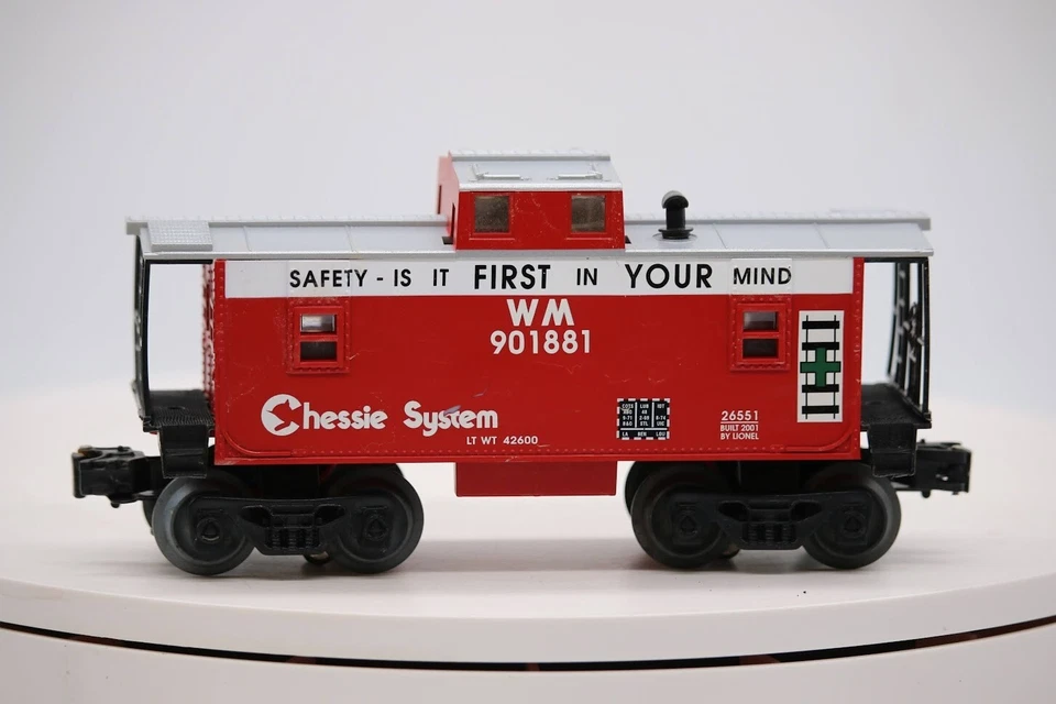 O Scale Trains Lionel Chessie System #26551 Lights Up Safety Caboose 1:48 Gauge - Image 2 of 4