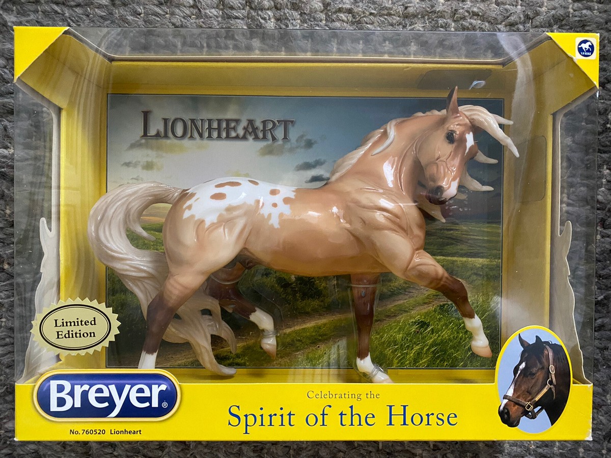 Breyer 2012 Ltd. Ed. Brick & Mortar Flagship Esprit