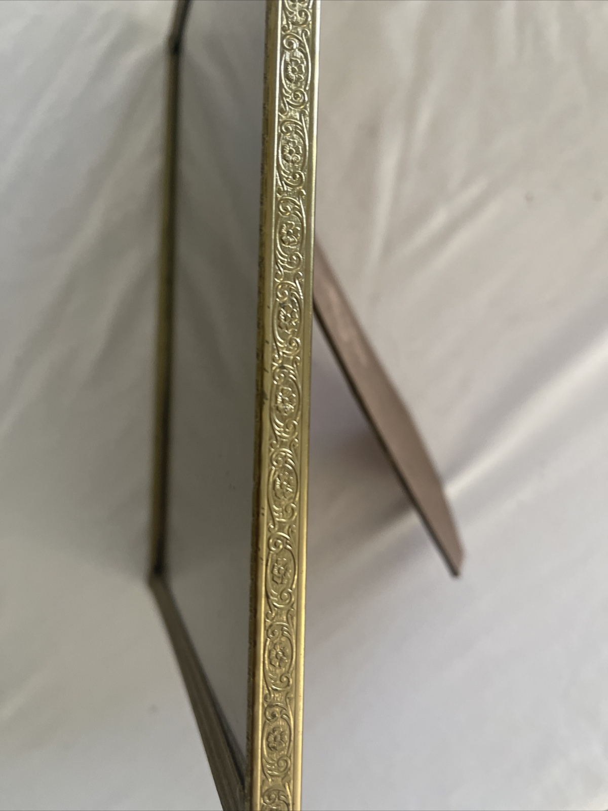 Vintage Brass Gold Tone Metal Picture Frame 8x10 Art deco corners