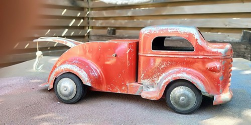 Vintage 1948 RICHMOND TOYS USA Red Tow Truck all original - Picture 3 of 4