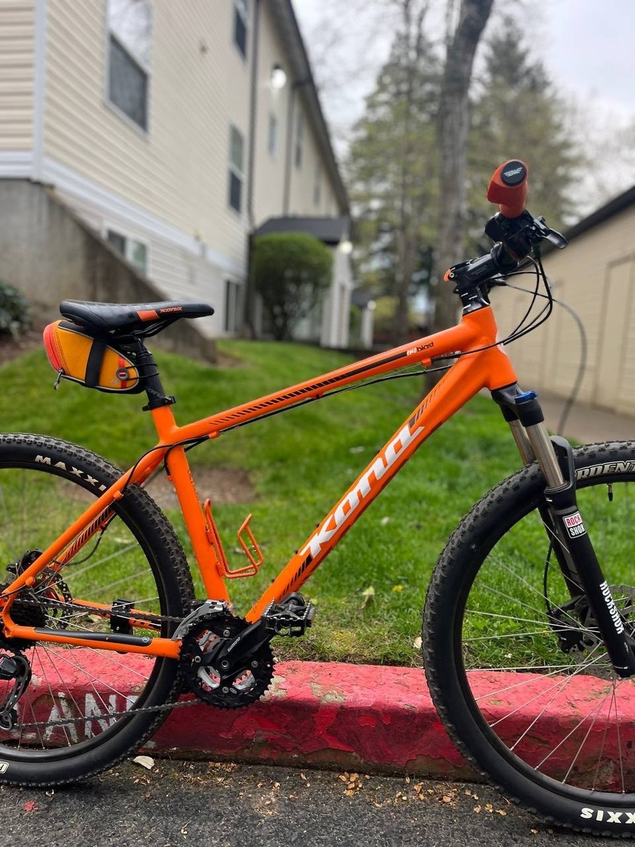 Kona Blast Mountain Bike – 19” Large Frame (27.5” wheels