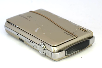 Fujifilm FinePix Z800EXR Gold 12MP Super CCD EXR 5x Optical Zoom