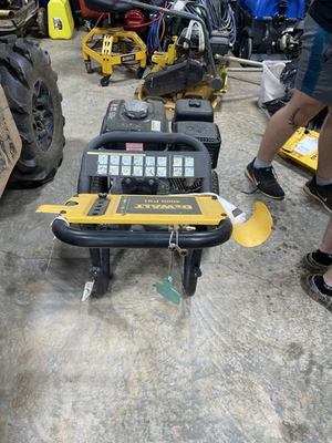 #ad DEWALT DXPW4035 4000 PSI 3.5 GPM Gas Pressure Washer $500.00